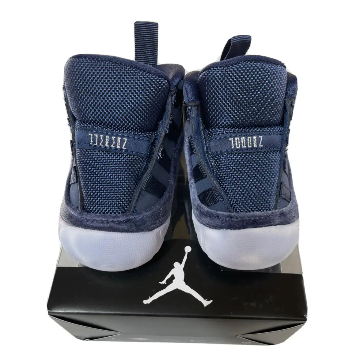 Nike shoes - JORDAN 11 - Navy Blue 2