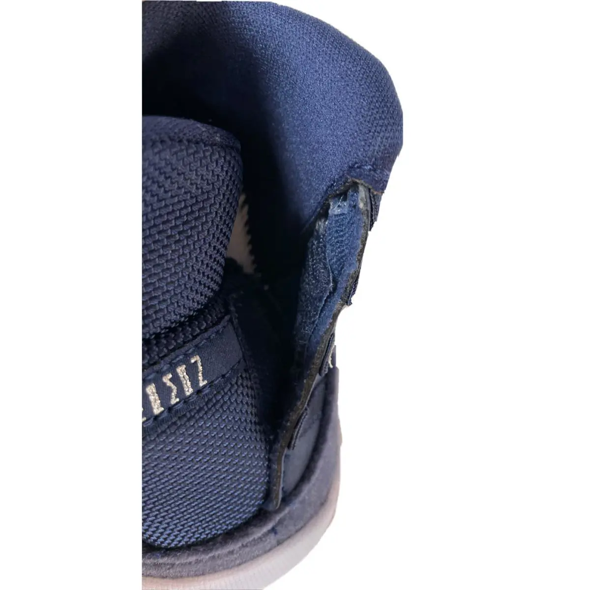 Nike shoes - JORDAN 11 - Navy Blue 7
