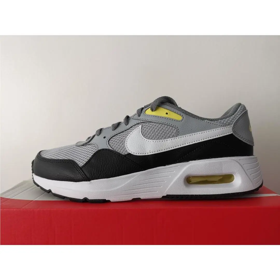 Nike shoes - Multicolor 1