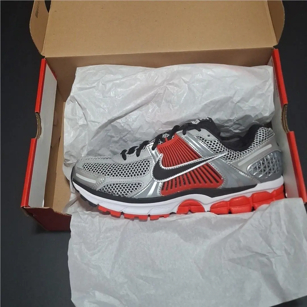 Nike shoes - Nike Air Zoom Vomero 5 - FJ4151-005 - Silver 0