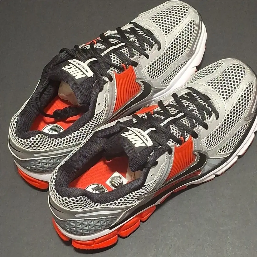 Nike shoes - Nike Air Zoom Vomero 5 - FJ4151-005 - Silver 4