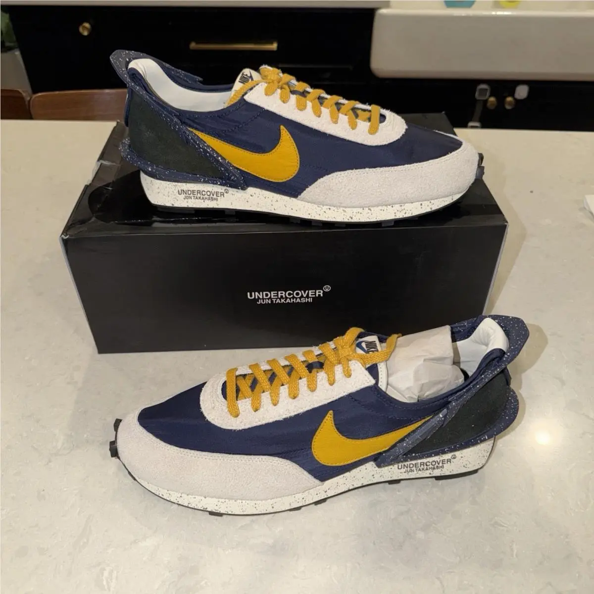 Nike shoes - Nike Wmns - Wmns - CJ3295-400 - Obsidian Gold Dart Sail 0
