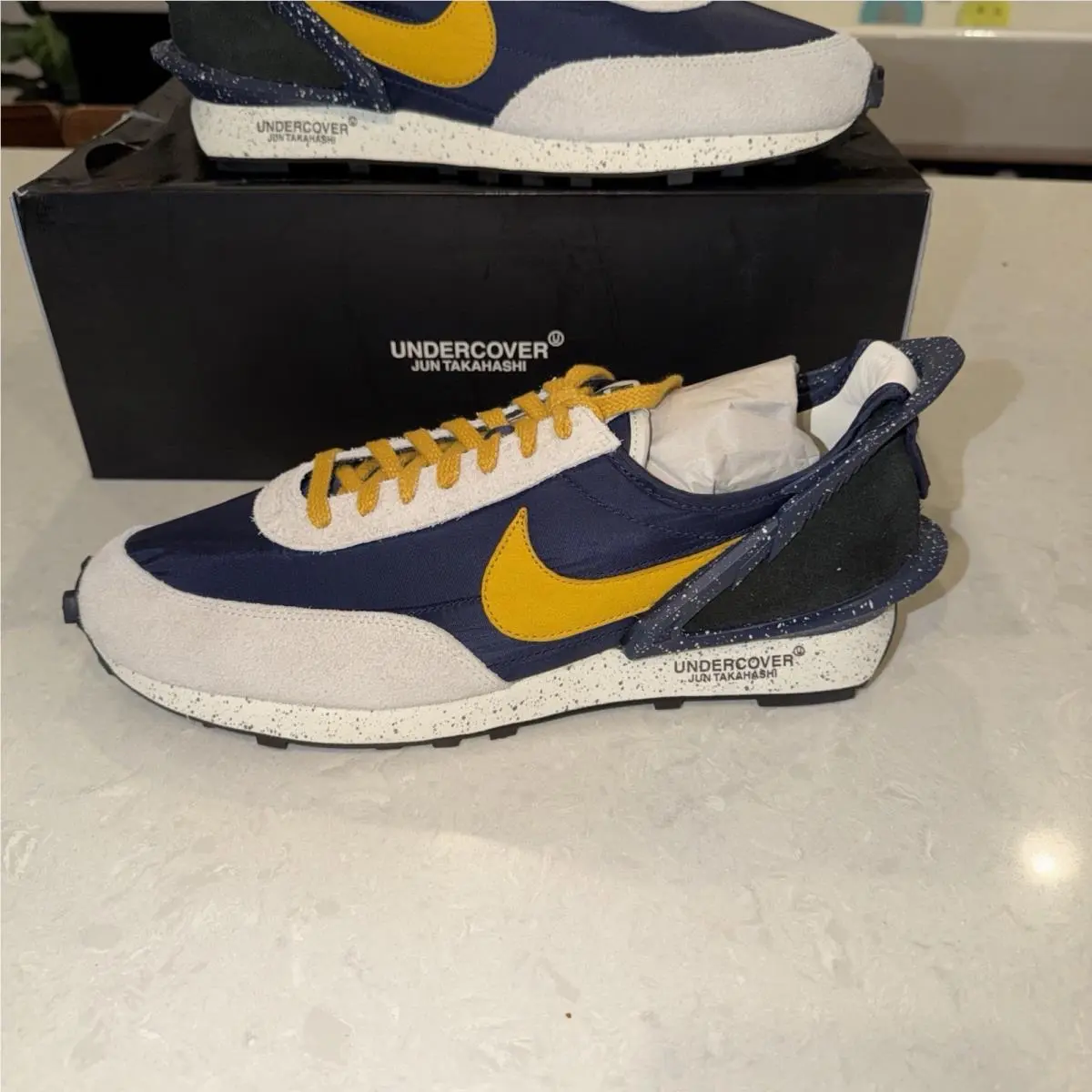 Nike shoes - Nike Wmns - Wmns - CJ3295-400 - Obsidian Gold Dart Sail 1