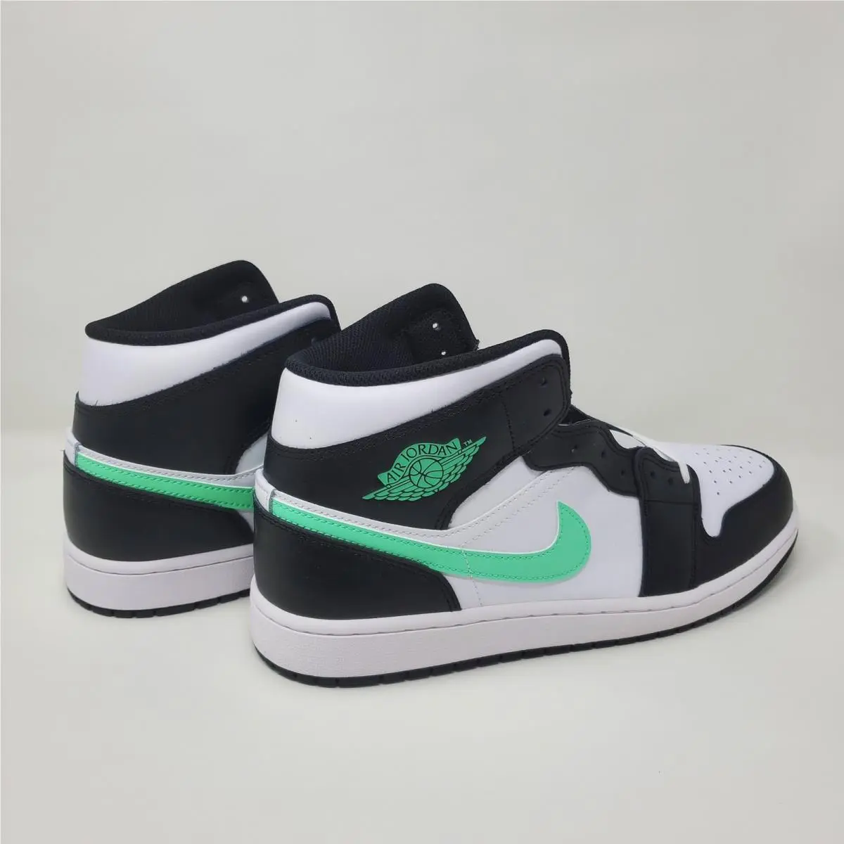 Nike shoes - Air Jordan 1 Mid - Air Mid - DQ8426-103 - Green 5