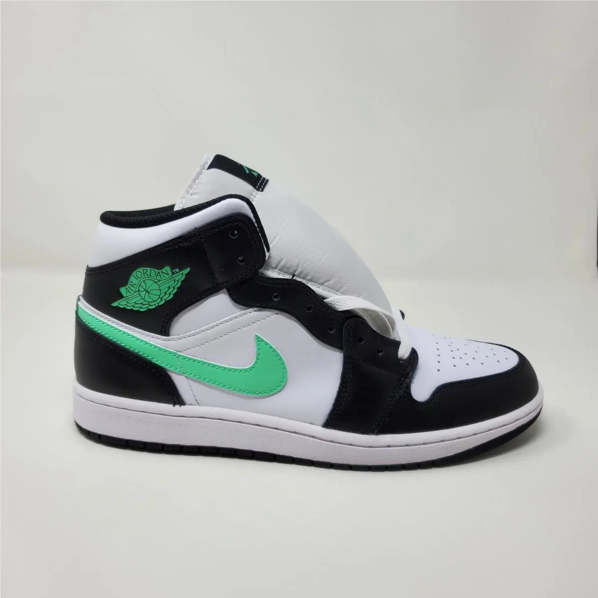Nike shoes - Nike Air Jordan 1 - Air - DQ8426-103 - Green 2