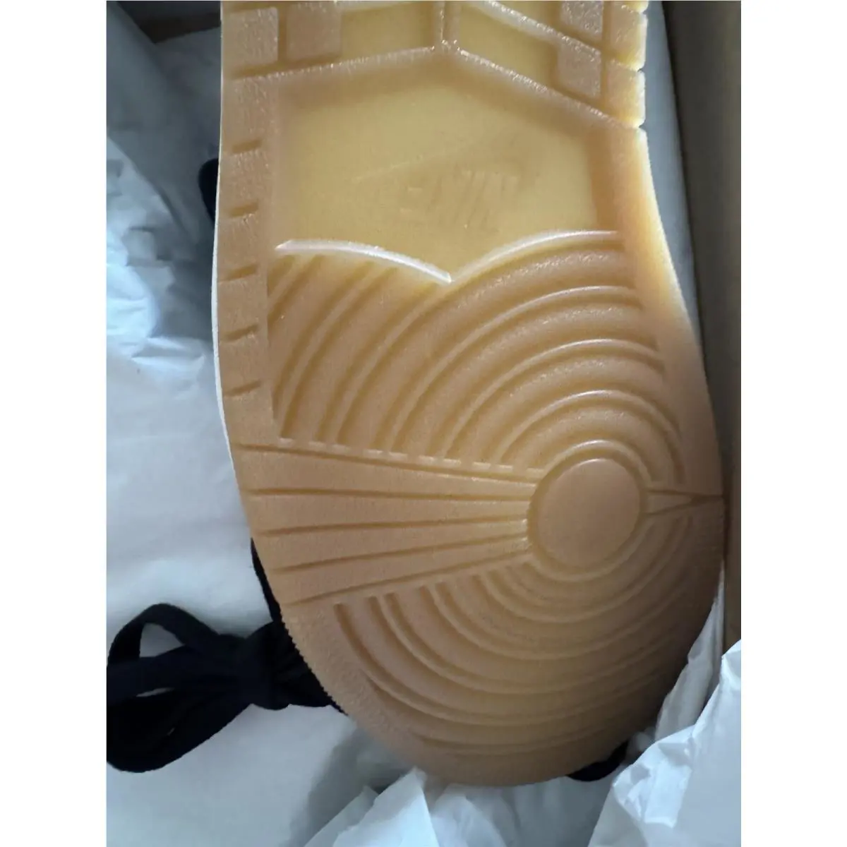 Nike shoes - Air Jordan 1 Retro OG - DZ5485071 - Black/Metallic Gold, Manufacturer: Black/Metallic Gold/Sail 0