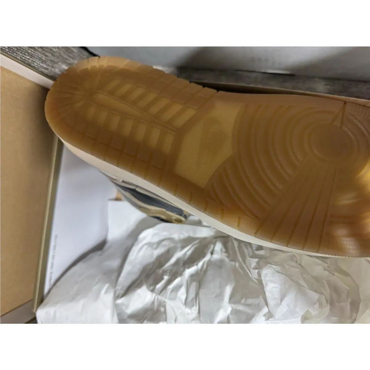 Nike shoes - Air Jordan 1 Retro OG - DZ5485071 - Black/Metallic Gold, Manufacturer: Black/Metallic Gold/Sail 4