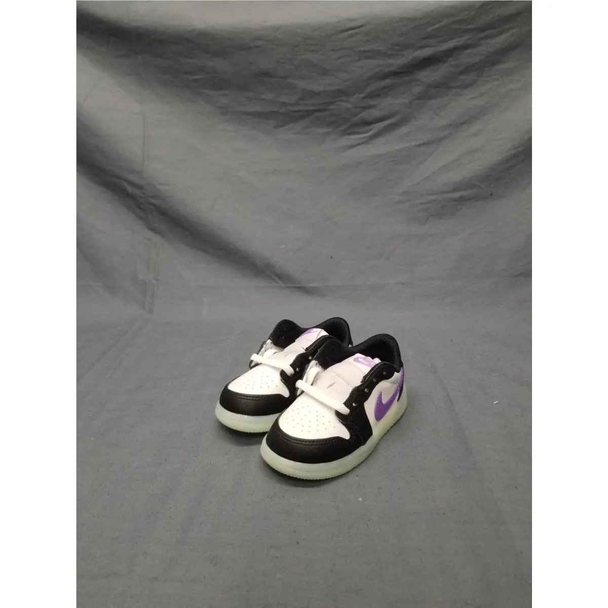 Nike shoes - Jordan 1 - HF0412 001 - White (UPC: 197597033327) 0