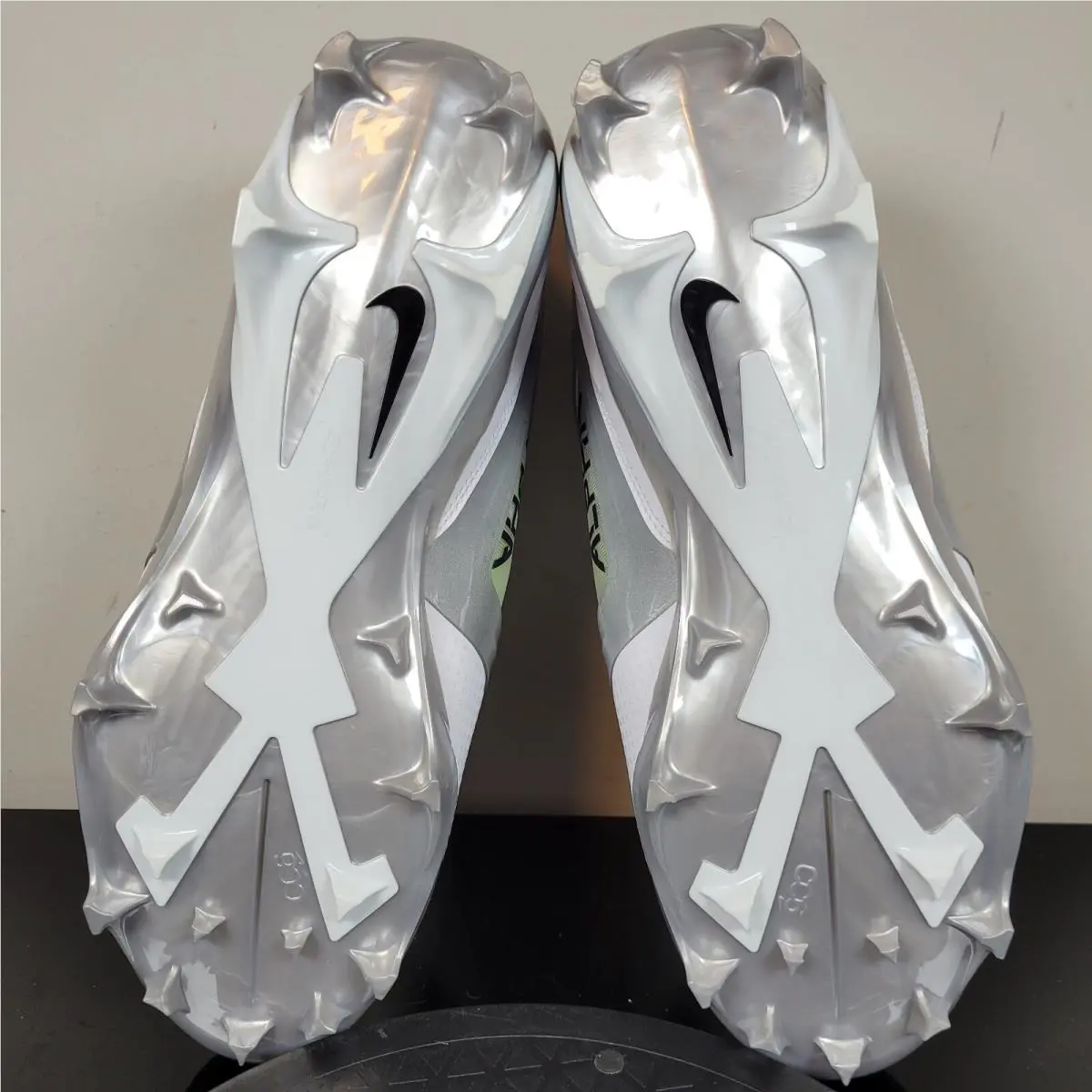 Nike shoes - Nike Alpha Menace 4 Pro - FD7037-100 - White 4