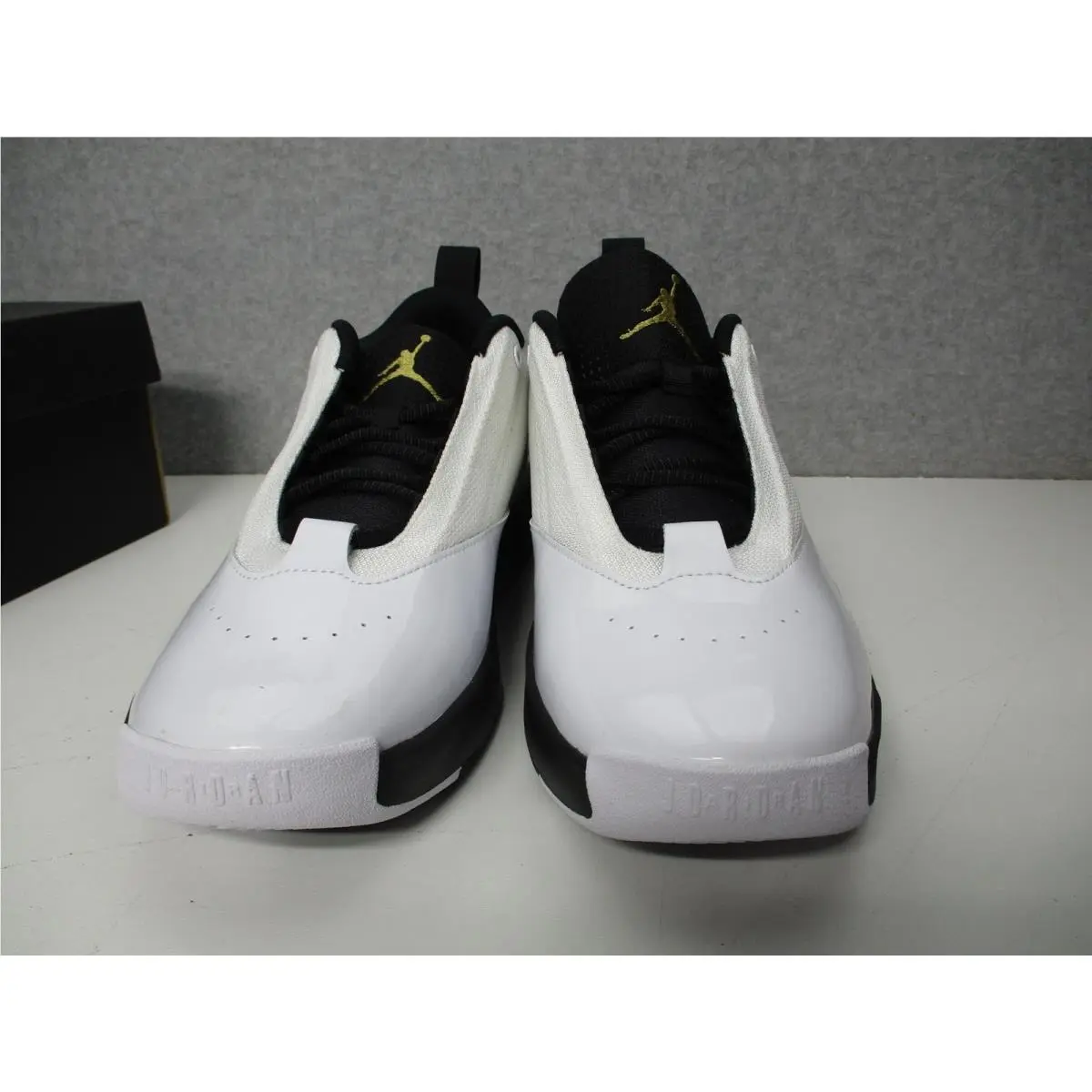 Nike shoes - Jordan Max Aura 6 - Max Aura - FQ8298-101 - White 2