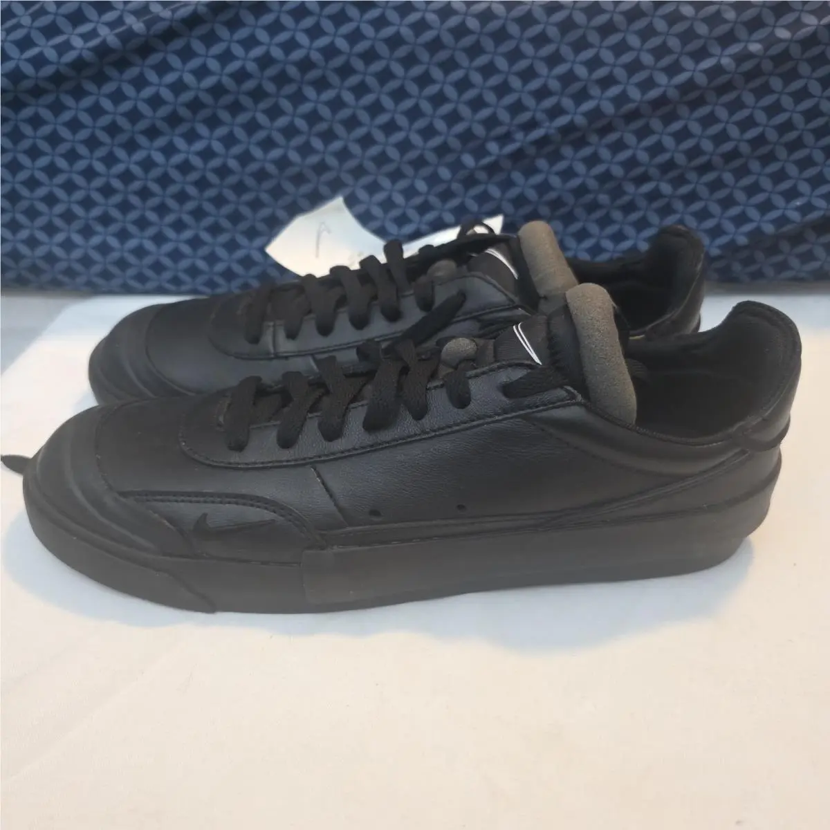Mens Drop Type Prm Skateboarding Shoes CN6916 001 Black White Size 10 by Nike