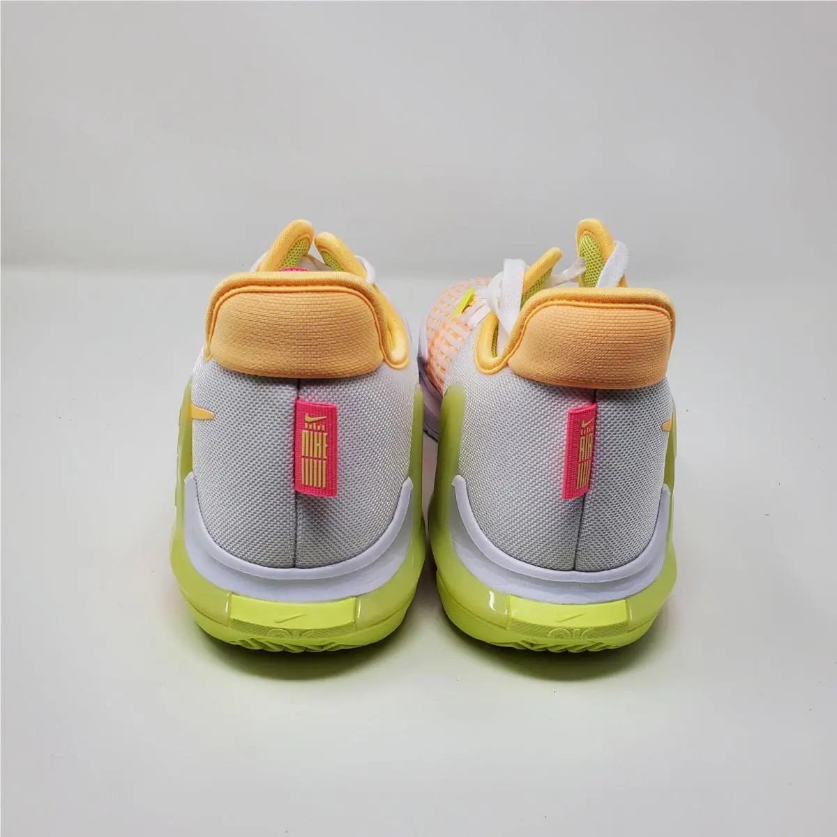 Nike shoes - Nike LeBron Witness - LeBron Witness - CZ4052-101 - Multicolor 1
