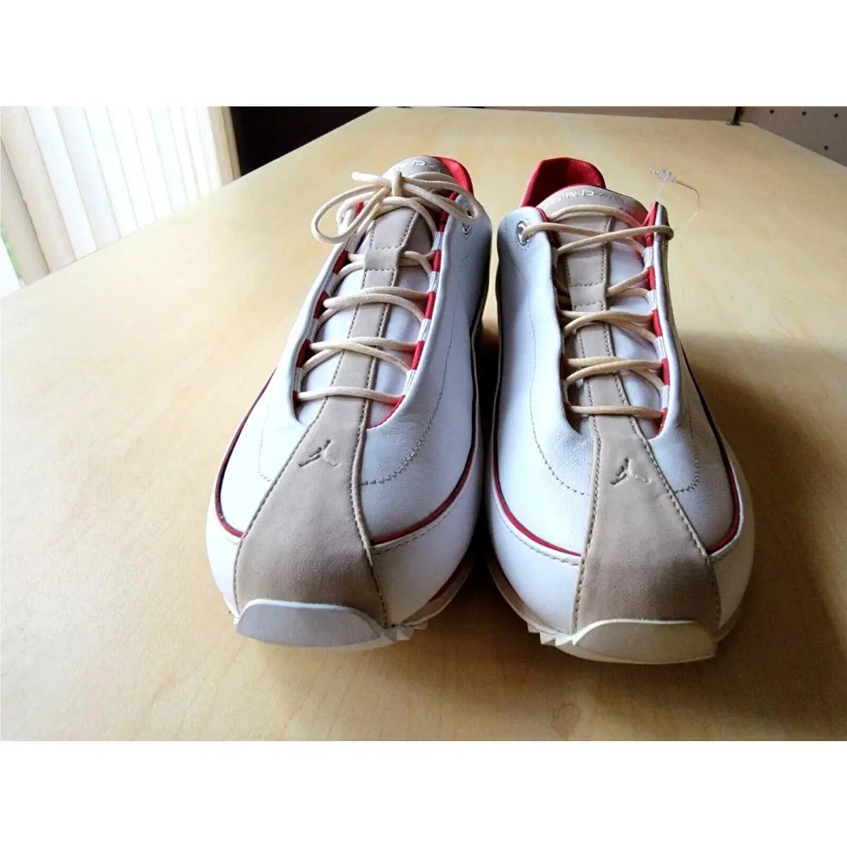 Vintage 2006 Nike Air Jordan SL-23 Size 8.5 313541-101 White Red Women Shoes