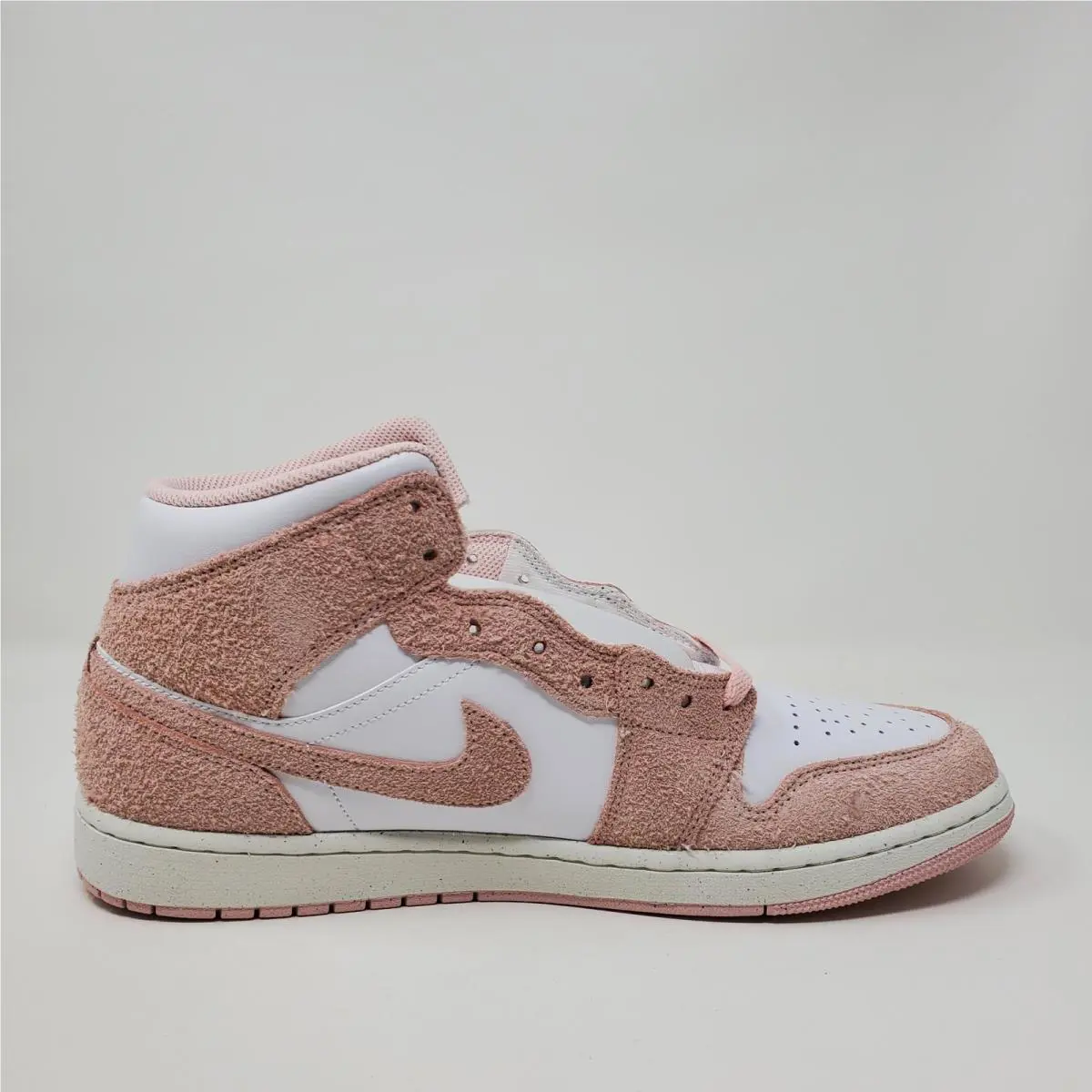Nike shoes - Air Jordan 1 Mid SE - FN5215-161 - Pink 4