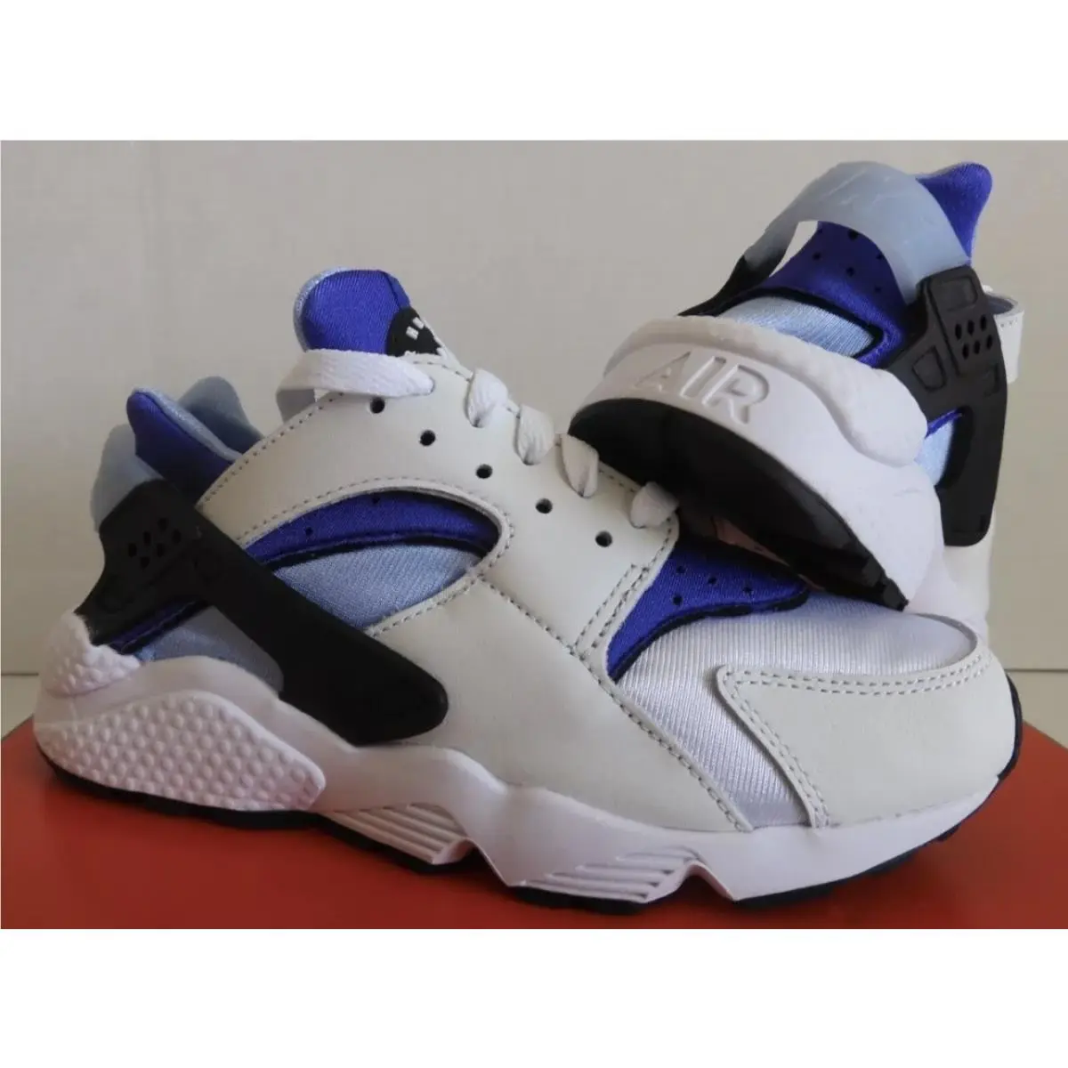 Nike shoes - Nike Air Huarache - Air Huarache - DH4439-100 - White (UPC: 0195238103385) 0