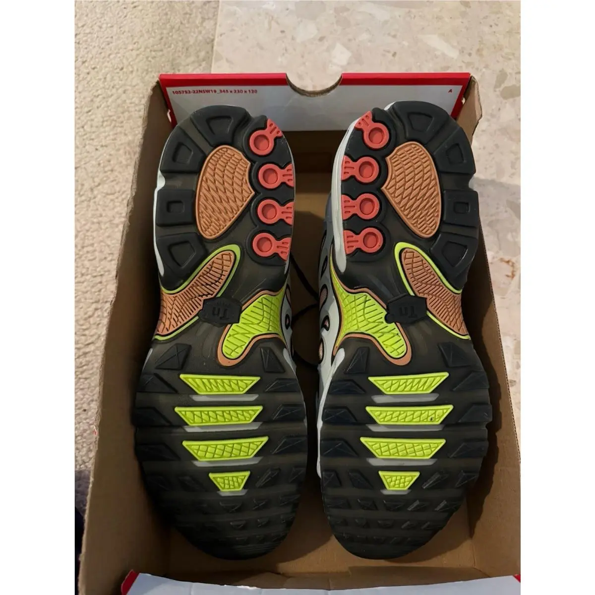 Nike shoes - Nike Air Max Plus Drift - FD4290-009 - Light Silver 2