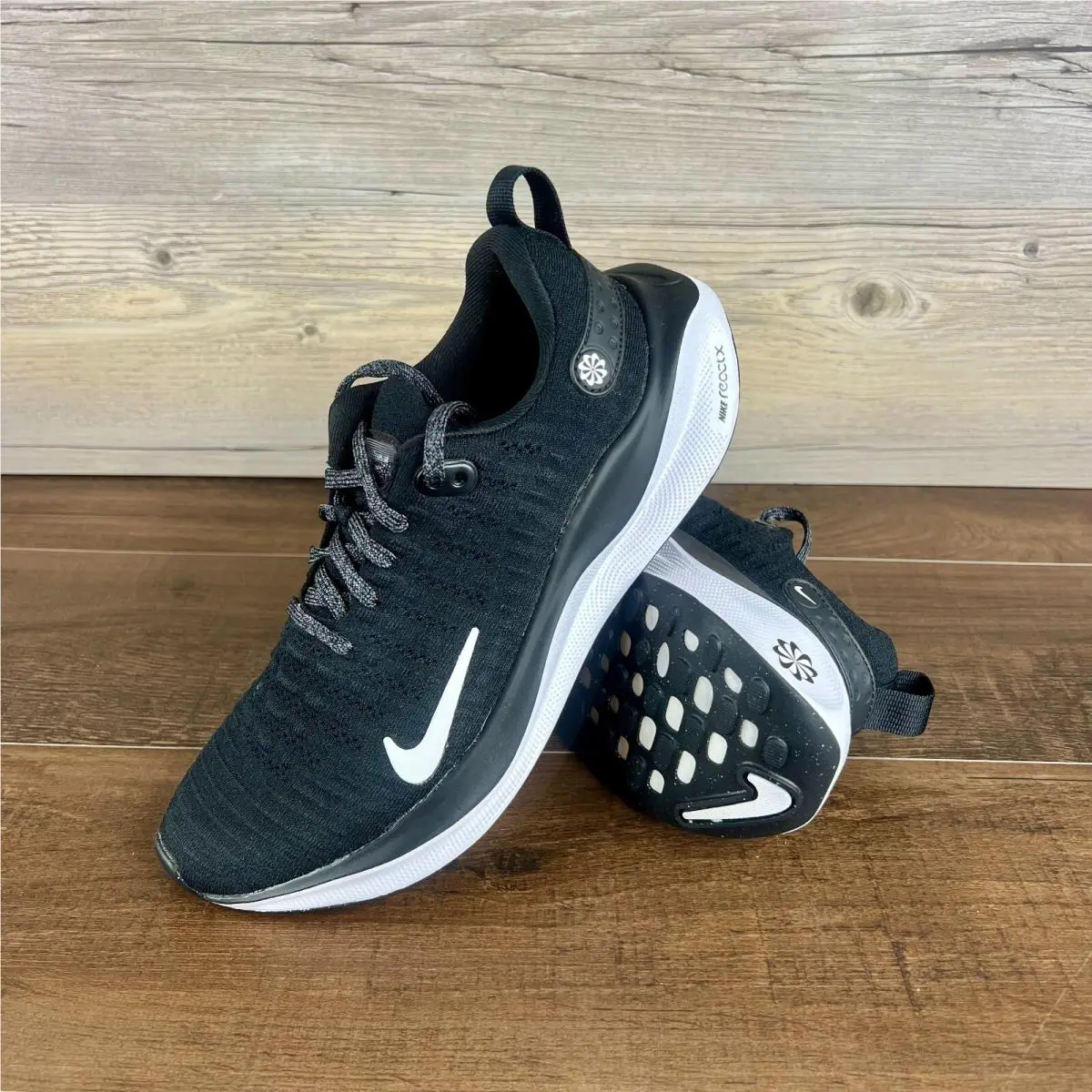 Nike Infinityrn 4 Womens Size 9 Black Dark Grey White DR2670 001