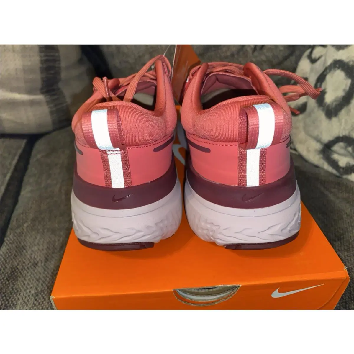 Nike shoes - Nike React Miler 2 - React Miler - CW7136 600 - Pink 3