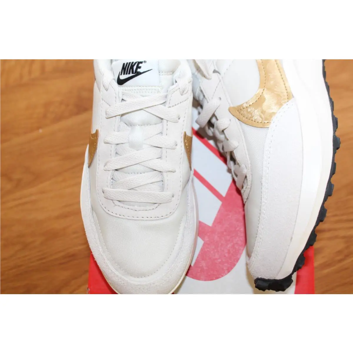 Nike shoes - WAFFLE - WAFFLE - FD0555 - METALLIC (UPC: 196608085829) 6