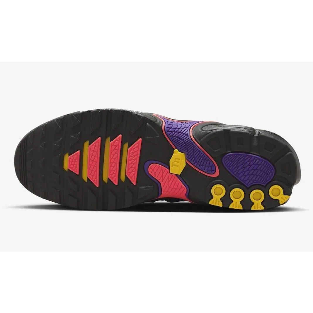 Nike shoes - Nike Air Max Plus - Air Max Plus - FD4290 003 - Red (UPC: 196152827791) 8