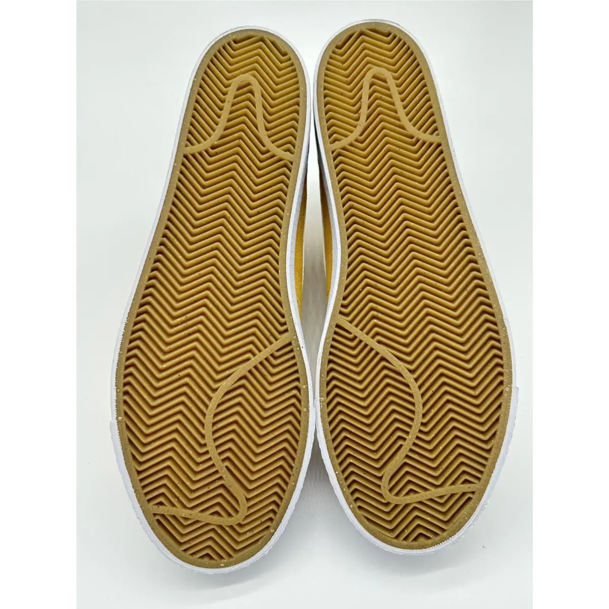Nike shoes - SB Blazer Mid - Blazer Mid - 864349700 - Gold (UPC: 194500906808) 3