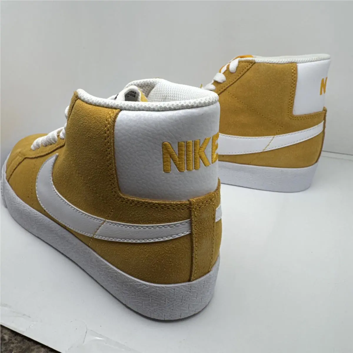 Nike shoes - Nike Blazer - Blazer - 864349-700 - Gold (UPC: 194500906747) 1