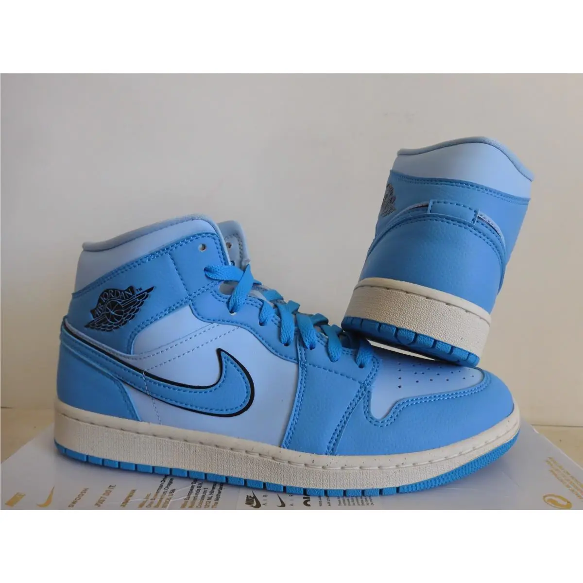 Nike shoes - Air Jordan 1 Mid SE - DV1302-400 - Blue (UPC: 196153968004) 1