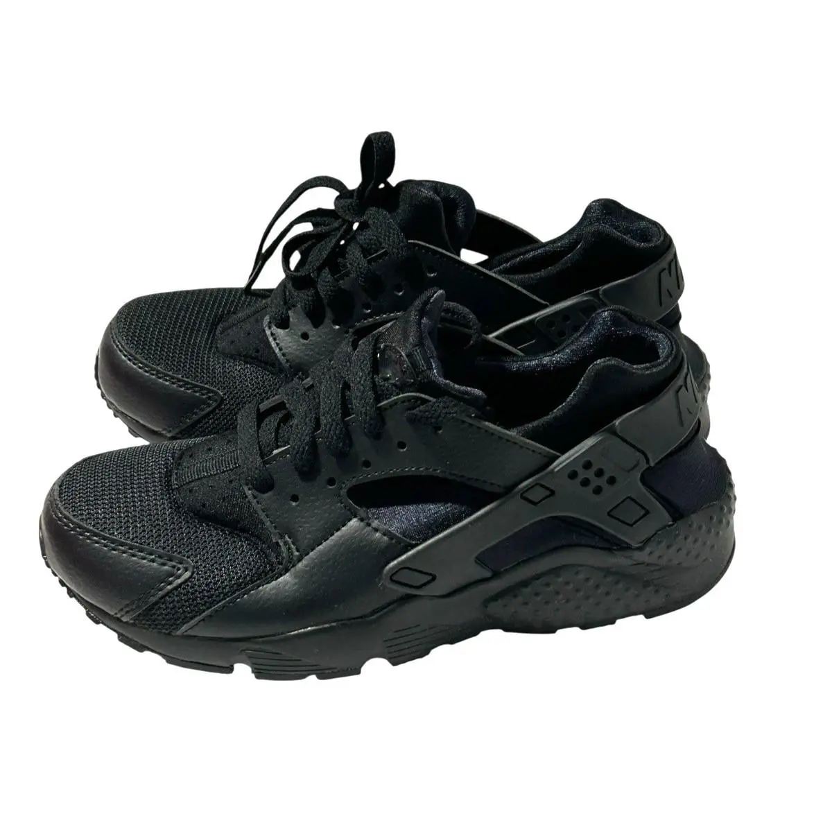 Huarache Run GS Sneakers Mesh Triple Black Boys Size 5Y by Nike