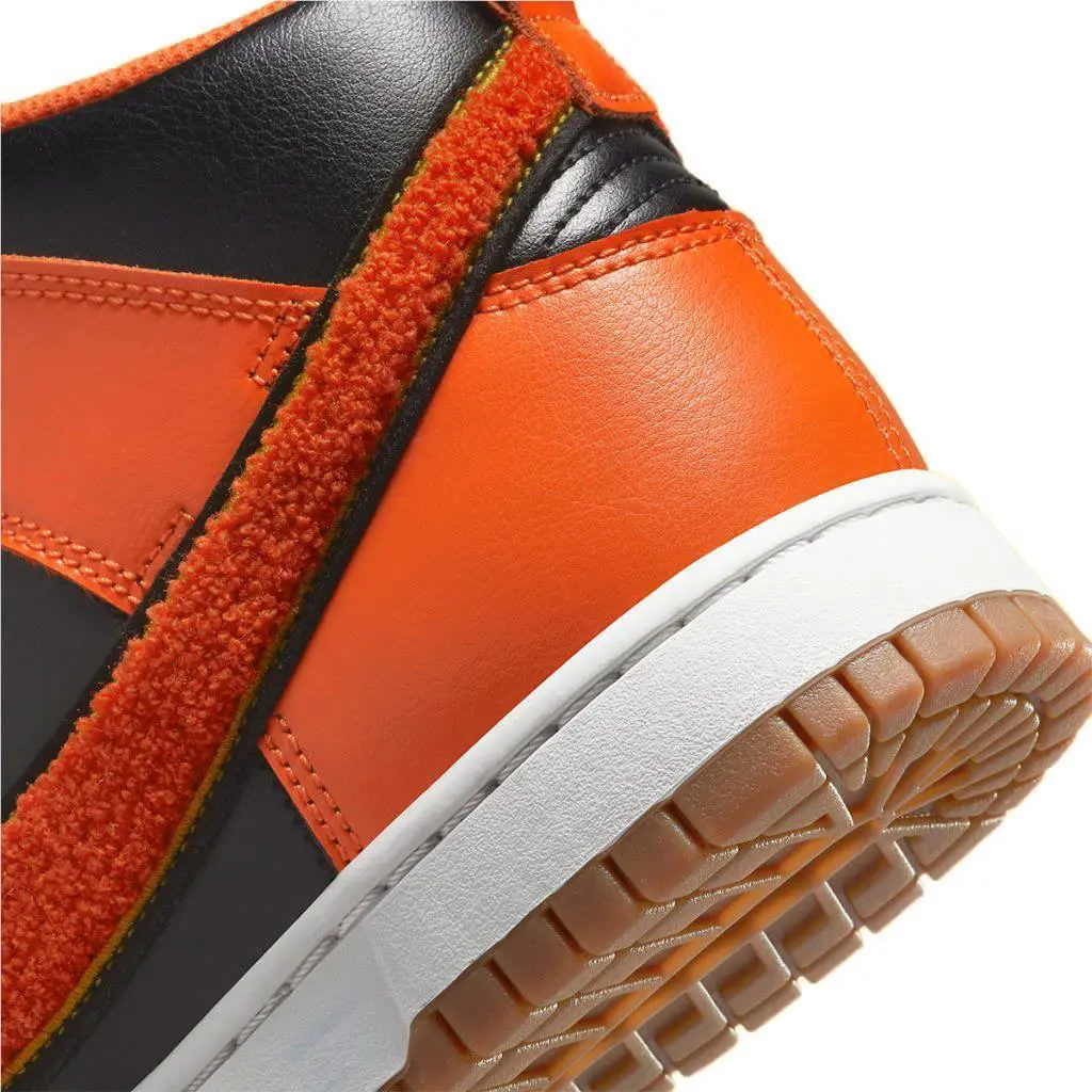 Nike shoes - DR8805-002 - DR8805-002 - Black/Safety Orange 5