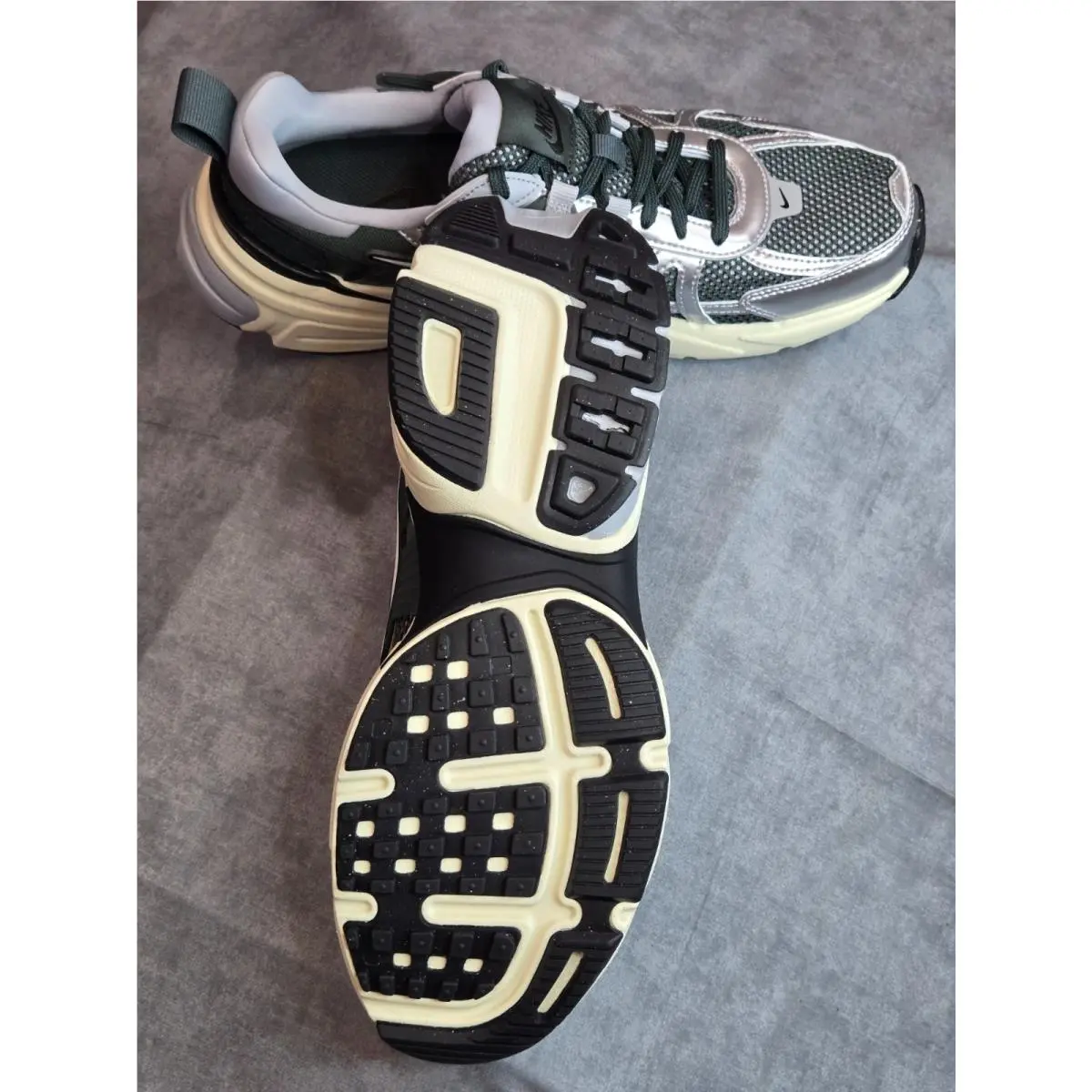 Nike shoes - V2k Run - Run - HJ4497-300 - Green 4