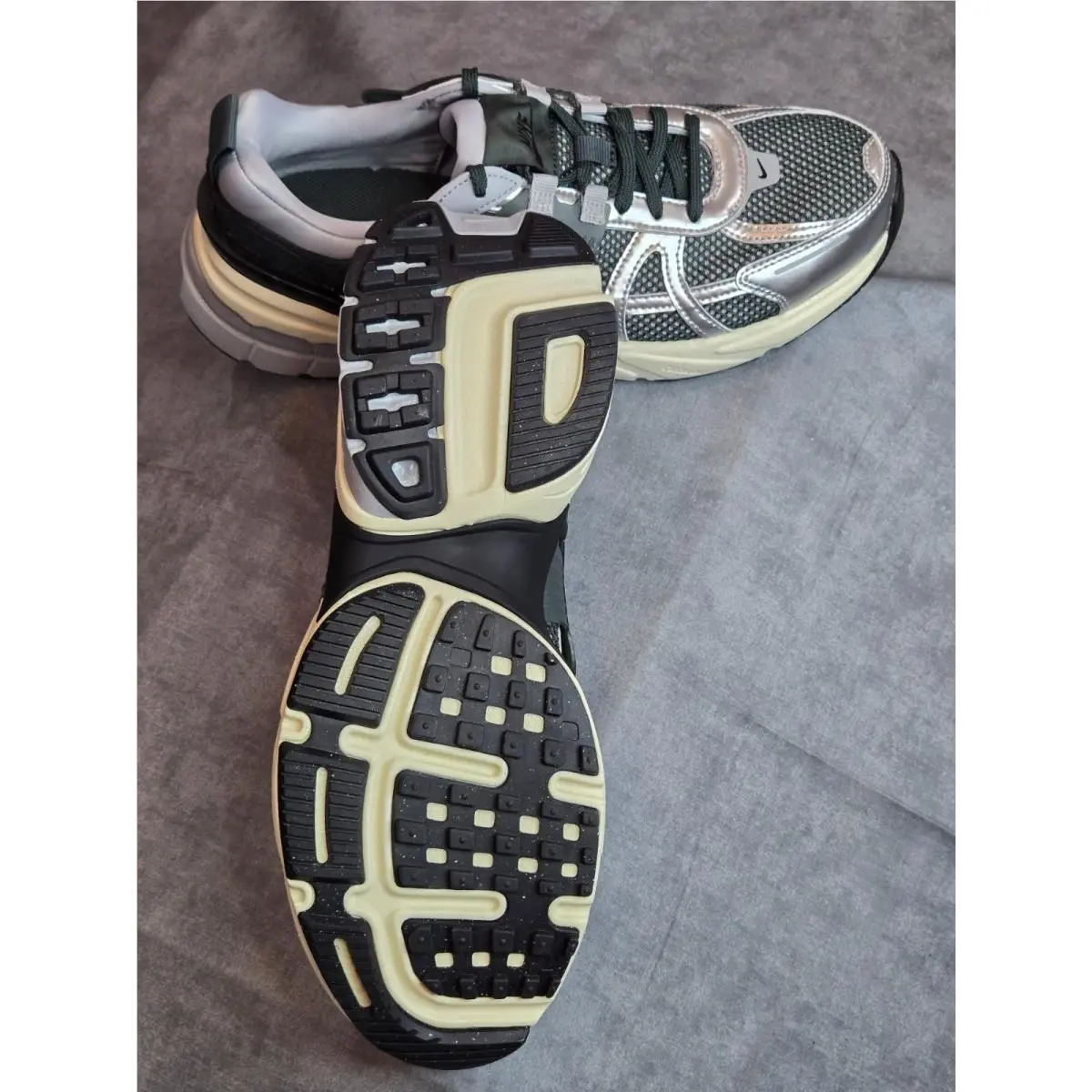 Nike shoes - V2k Run - Run - HJ4497-300 - Green 5