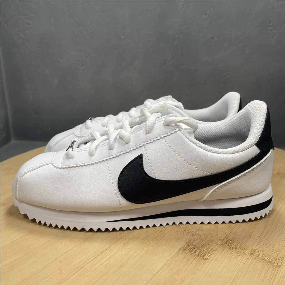 Nike shoes - Nike Cortez - Cortez - 904764102 - White (UPC: 886916881601) 1