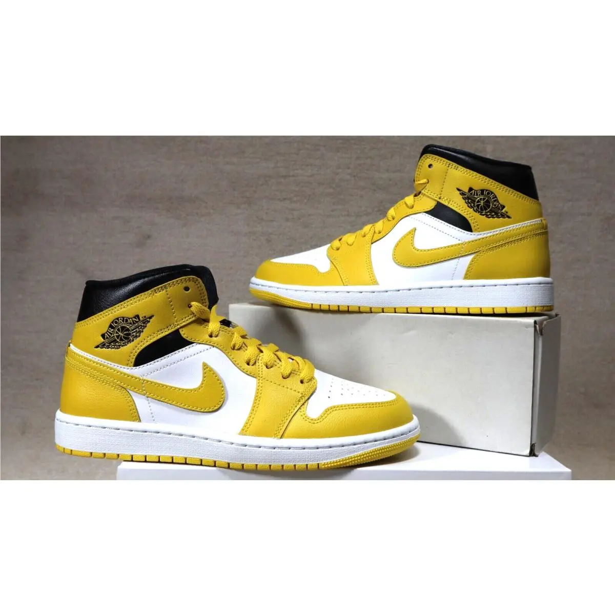 Nike Air Jordan 1 Mid Vivid Sulfur Yellow White BQ6472-170 Unisex Wmns Size 8.5