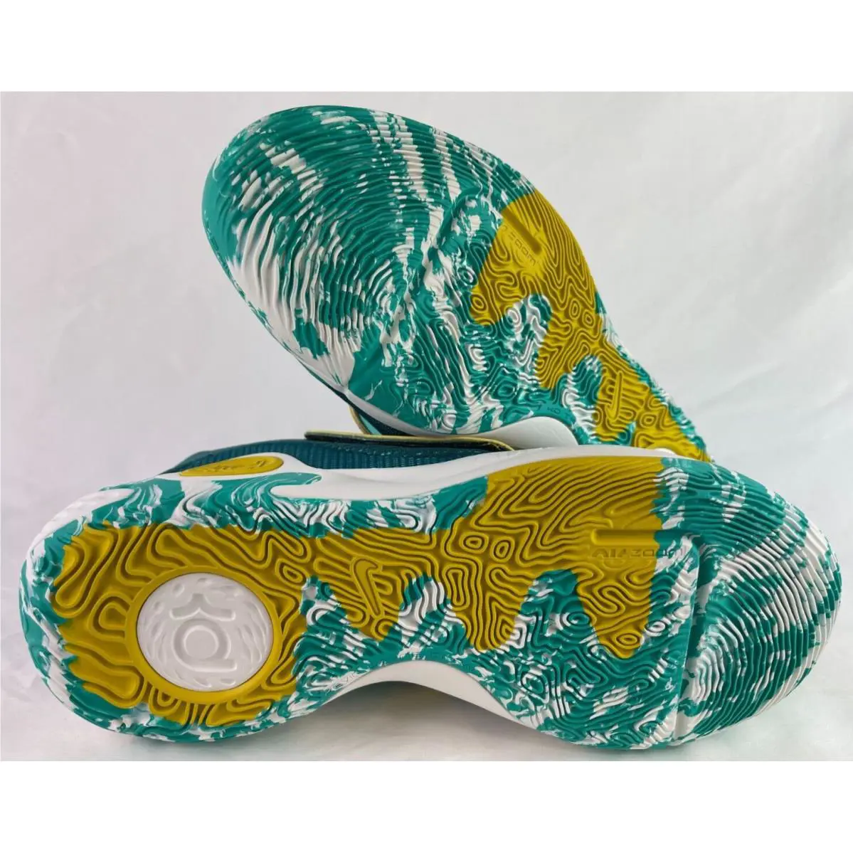 Nike shoes - Nike KD Trey 5 - Trey - Multicolor (UPC: 196968087846) 3