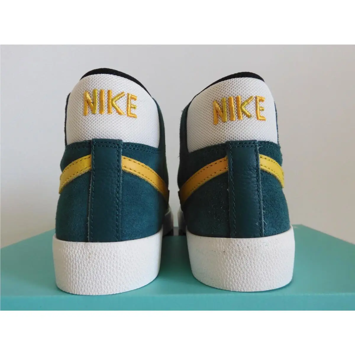 Nike shoes - Nike SB Zoom Blazer Mid - DA8854-300 - Green 2