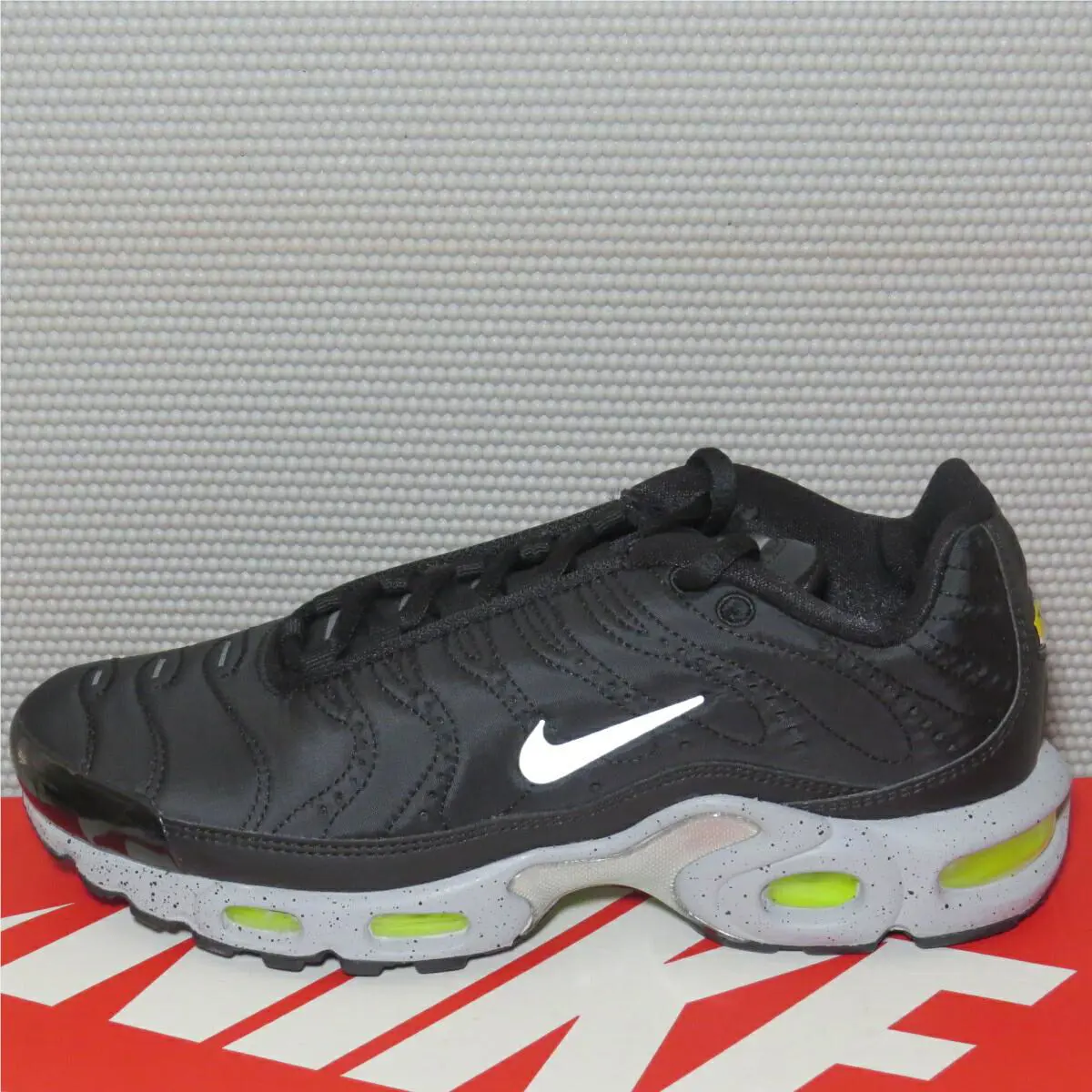 Nike shoes - Nike Air Max Plus Premium - 815994-003 - Black (UPC: 191886363164) 2