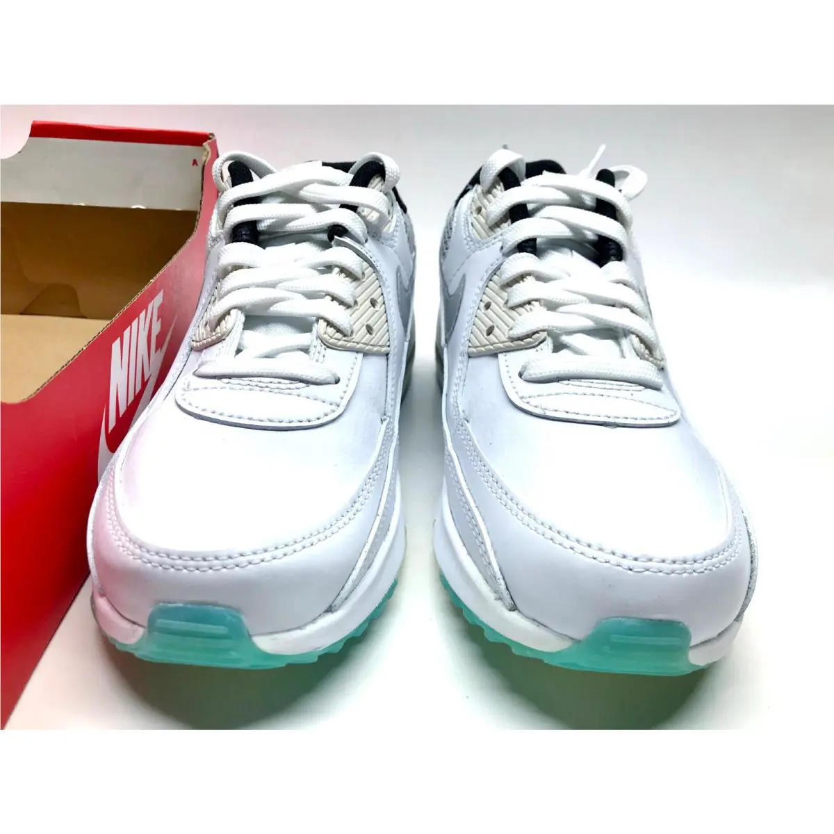 Nike shoes - Nike Air Max 90 SE - White (UPC: 194953062809) 1