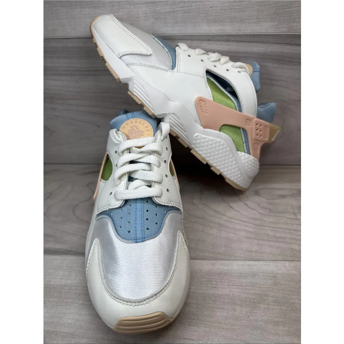Nike shoes - Nike Air Huarache - Air Huarache - DQ0117-100 - Multicolor (UPC: 0195869138718) 3