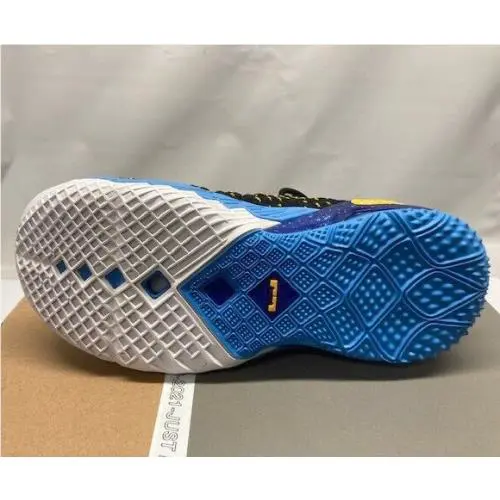 Nike shoes - Black/ Gold/ Concord (UPC: 194958668099) 4