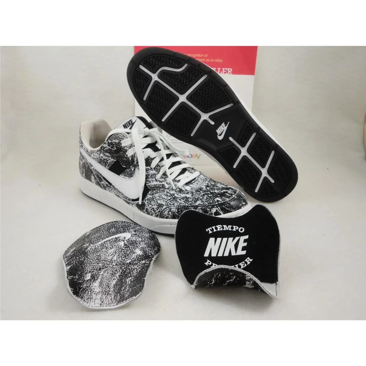 Nike shoes - Black / White (UPC: 888408299413) 1