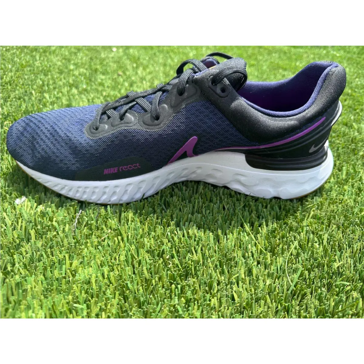 Nike shoes - Nike React Miler - React Miler - DD0490-401 - blackened blue /vivid purple 1