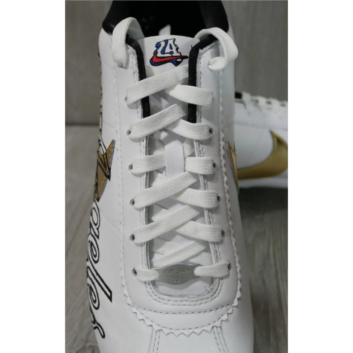 Nike shoes - White 5