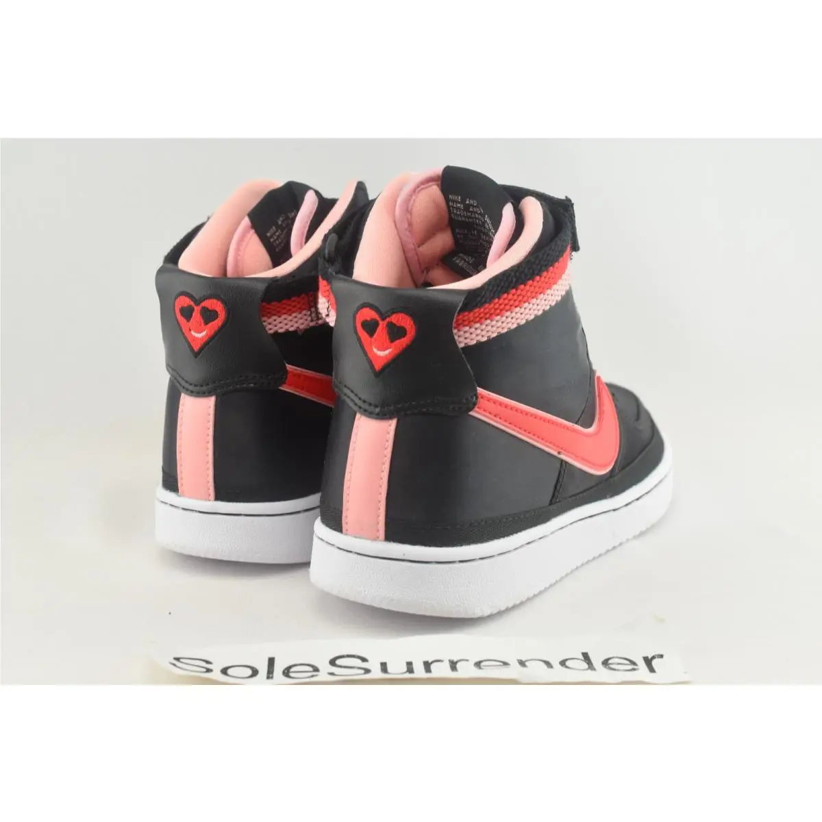 Nike shoes - Black (UPC: 883212682444) 0
