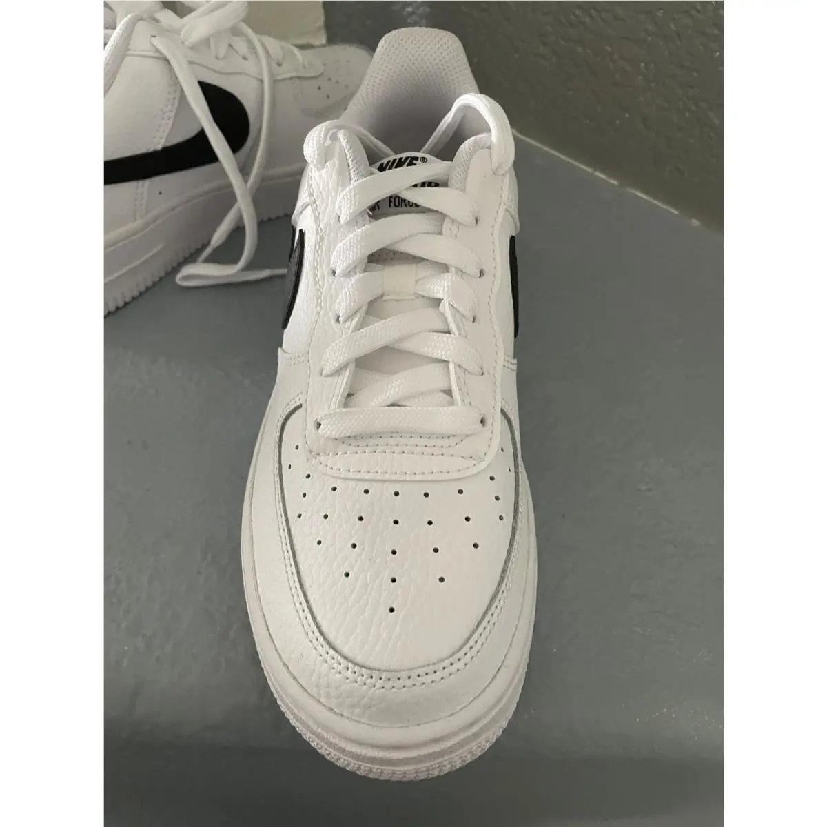 Nike shoes  - White 4