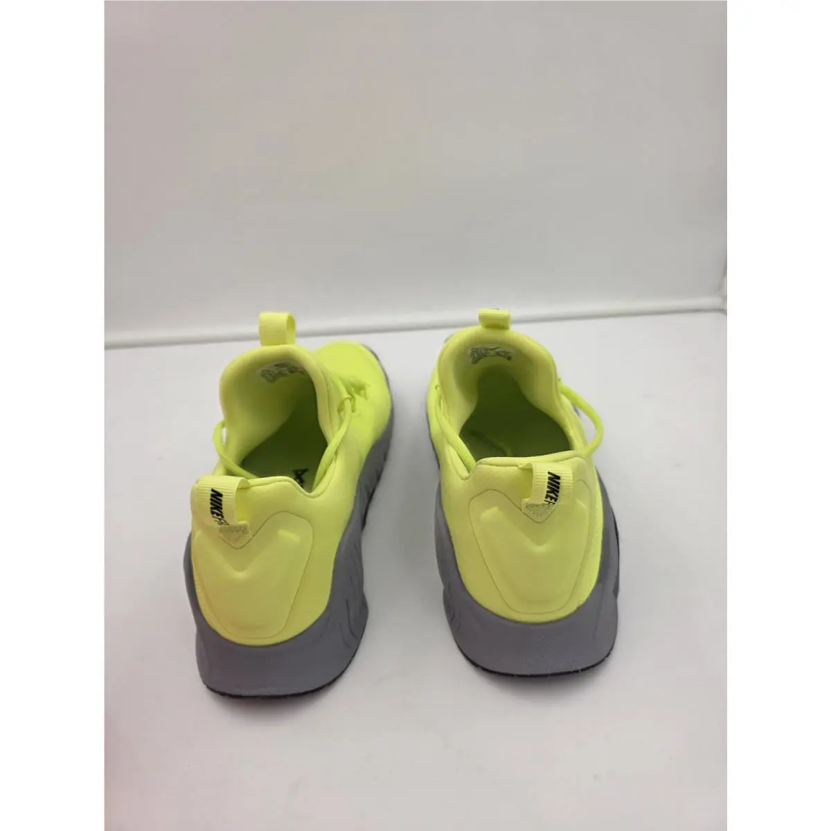 Nike shoes - Nike Free Metcon - Free Metcon - FJ7127-700 - Green (UPC: 197596282078) 1