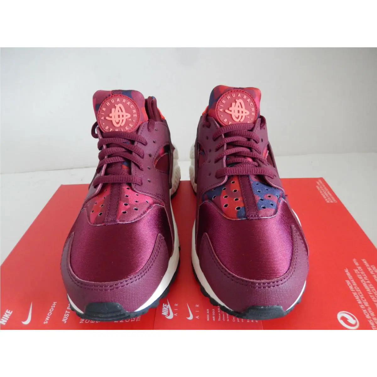 Nike shoes - Nike Air Huarache Run - Air Huarache Run - 725076-602 - Red (UPC: 0888410201039) 1