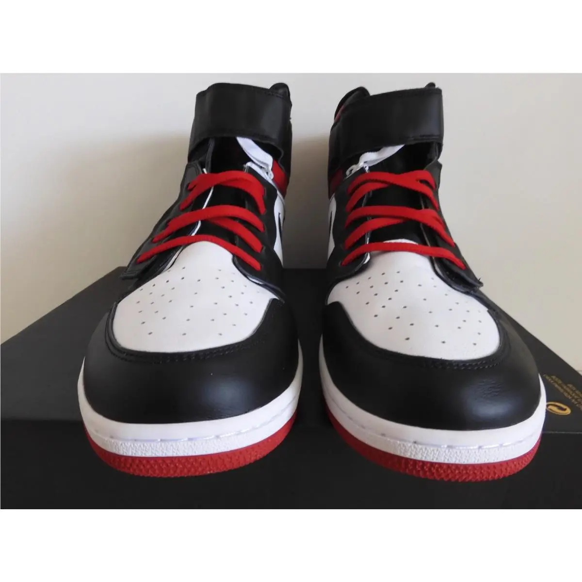 Nike shoes - Air Jordan 1 High FlyEase - CQ3835 107 - White (UPC: 196969264987) 1