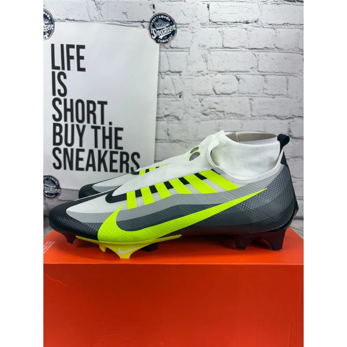 Nike shoes - Green 1