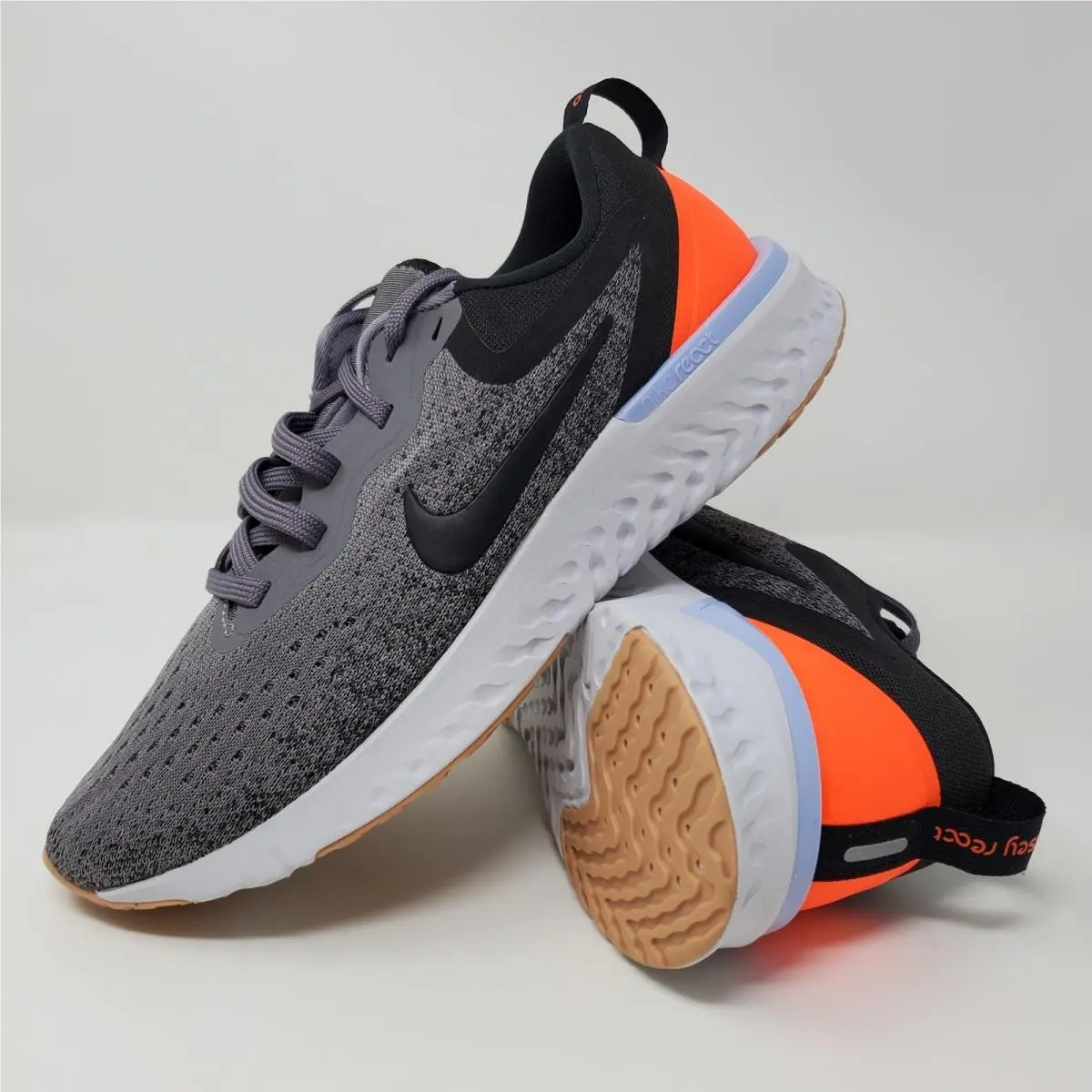 Nike Odyssey React Wolf Grey Running Shoes Women`s Size 8 Flyknit AO9820-004