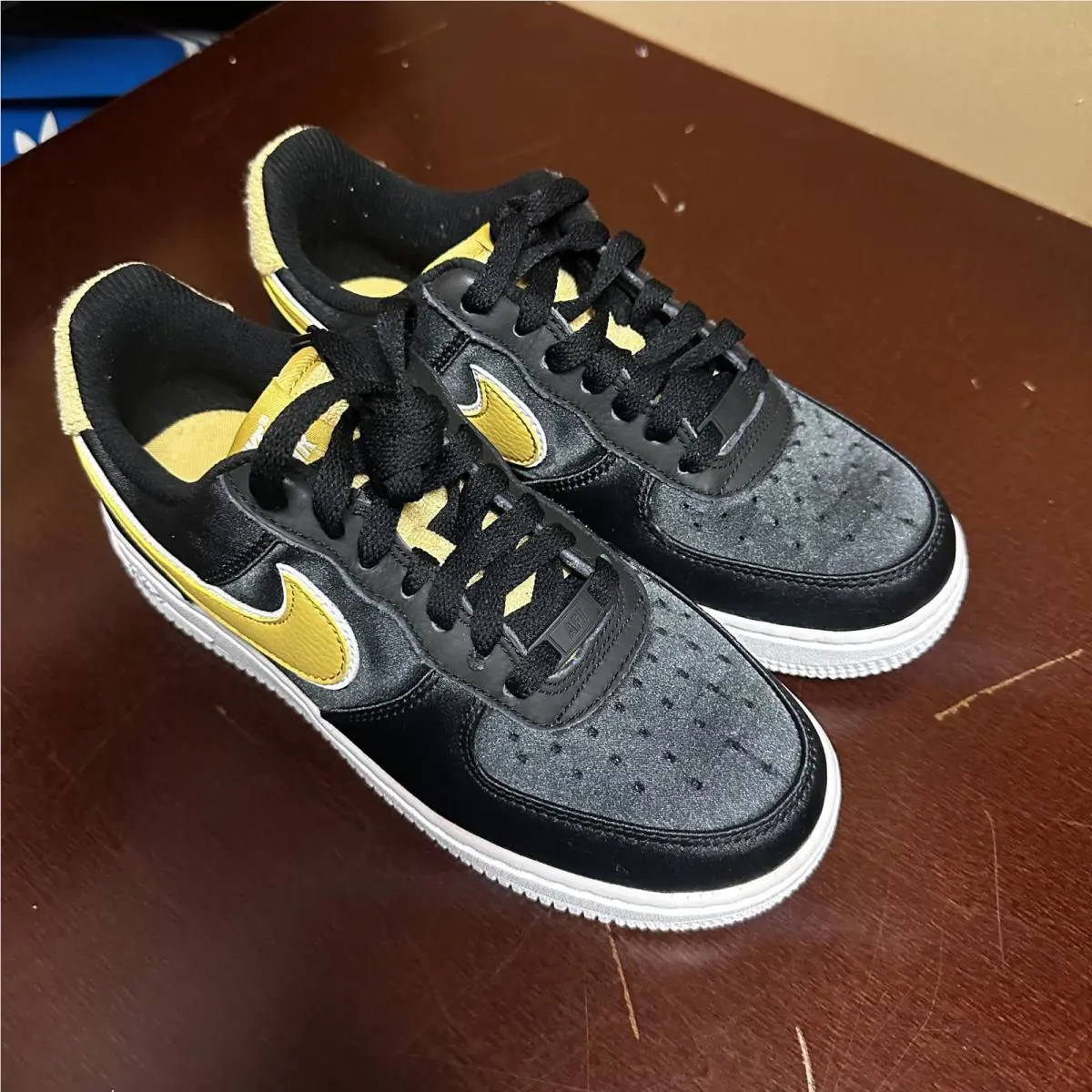 Nike shoes - Black 1